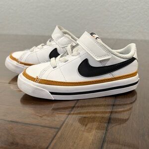 Nike White and Black Sneakers with Velcro Straps